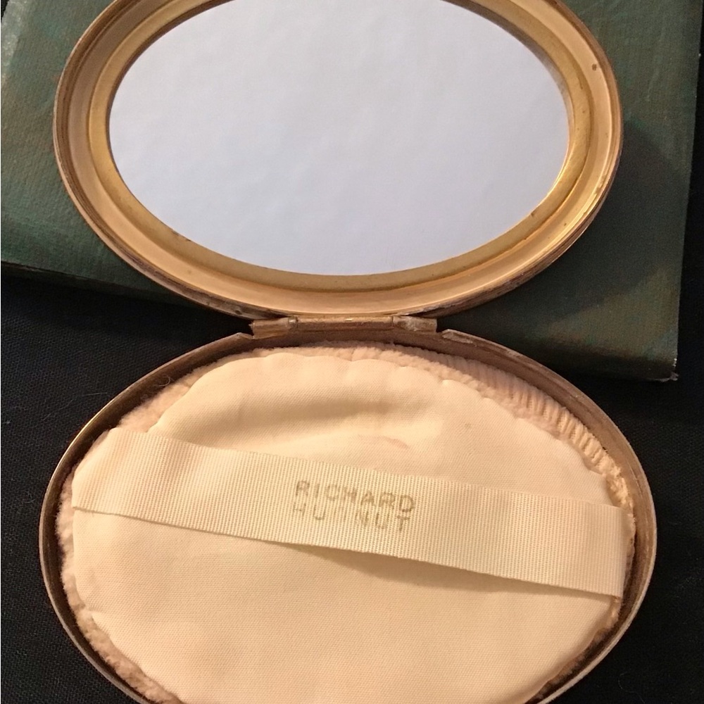 VINTAGE RICHARD HUDNUT GOLD COMPACT - Picture 5 of 8